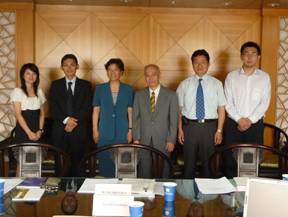 HEEC�Ƃ̃~�[�e�B���O�̏W���ʐ^