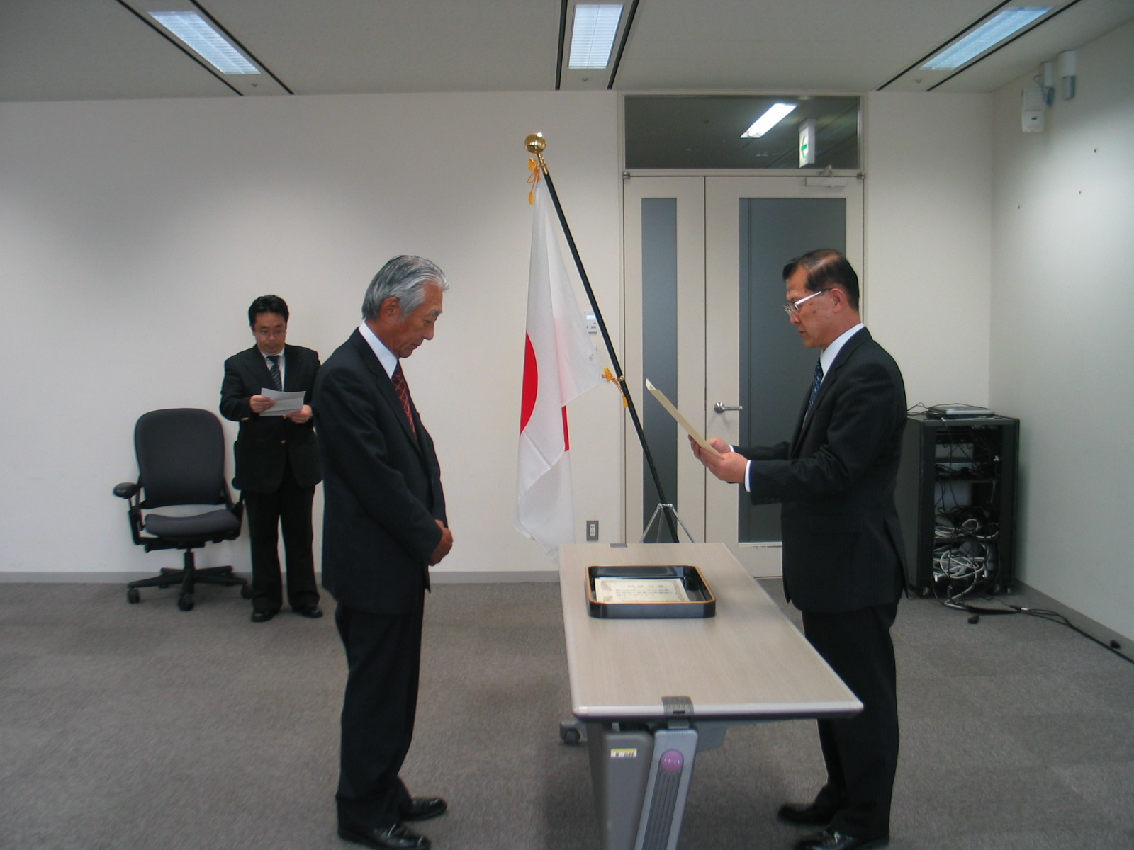 �ؑ��O�@�\���ւ̎��^