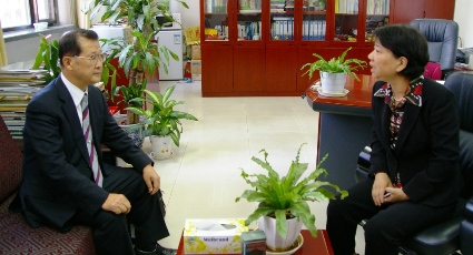 �G�������i�E�j�Ƃ̉�k