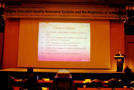 �؍��F�u�����̗l�q