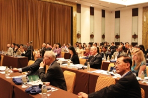 ���[�N�V���b�v�̗l�q